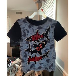 Shark graphic tee